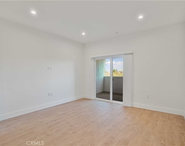 8750 Sepulveda Boulevard - Photo Thumbnail 8