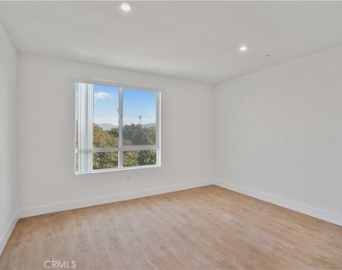 8750 Sepulveda Boulevard - Photo Thumbnail 14