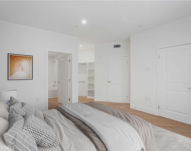 8750 Sepulveda Boulevard - Photo Thumbnail 14
