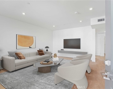 8750 Sepulveda Boulevard - Photo Thumbnail 2