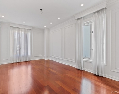 1424 N Crescent Heights Boulevard - Photo Thumbnail 25