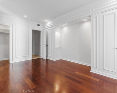 1424 N Crescent Heights Boulevard - Photo Thumbnail 28