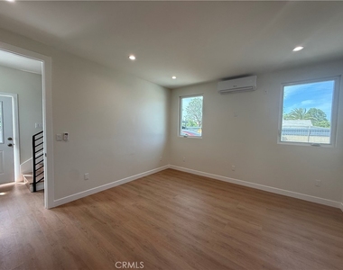 20953 Saticoy - Photo Thumbnail 4