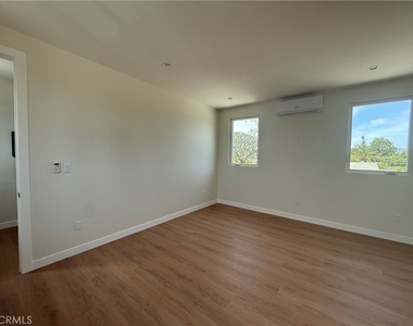 20953 Saticoy - Photo Thumbnail 16