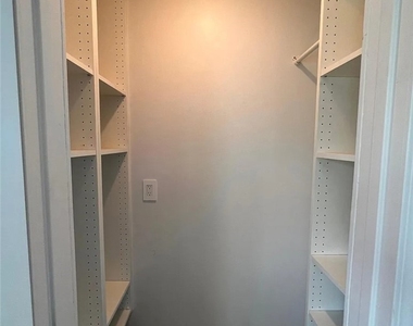 2686 Greenfield - Photo Thumbnail 13