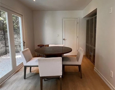 2686 Greenfield - Photo Thumbnail 8