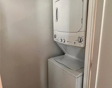 2686 Greenfield - Photo Thumbnail 10