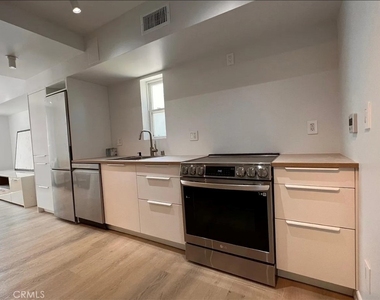 2686 Greenfield - Photo Thumbnail 4