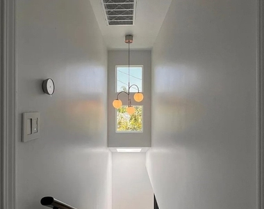 2686 Greenfield - Photo Thumbnail 11