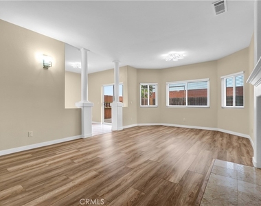 1309 Hunt Terrace - Photo Thumbnail 4