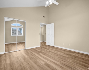 1309 Hunt Terrace - Photo Thumbnail 18