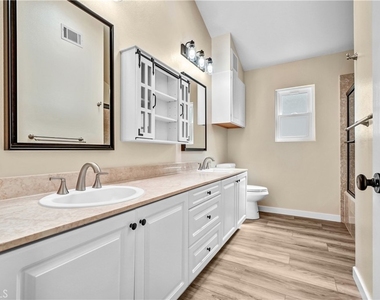1309 Hunt Terrace - Photo Thumbnail 25