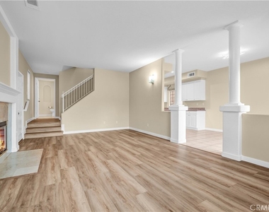 1309 Hunt Terrace - Photo Thumbnail 6