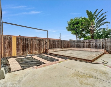 1309 Hunt Terrace - Photo Thumbnail 27