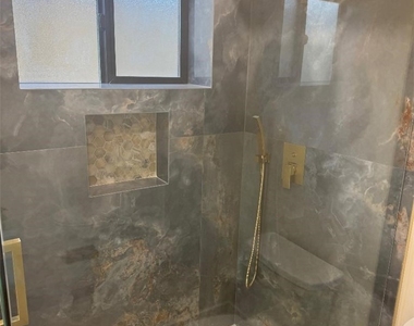 2846 Fairmount - Photo Thumbnail 2