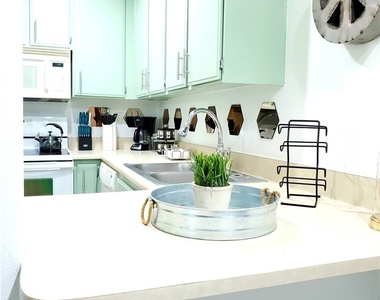 467 S Calle El Segundo - Photo Thumbnail 7