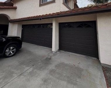 5760 Casa Grande Way - Photo Thumbnail 2