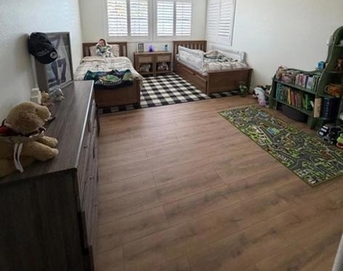 5760 Casa Grande Way - Photo Thumbnail 17