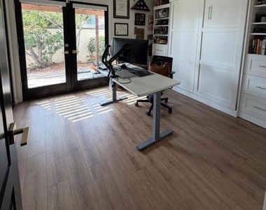 5760 Casa Grande Way - Photo Thumbnail 12