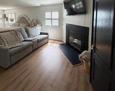 5760 Casa Grande Way - Photo Thumbnail 18
