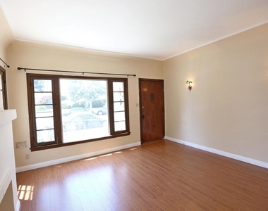 126 S Olive Avenue - Photo Thumbnail 1