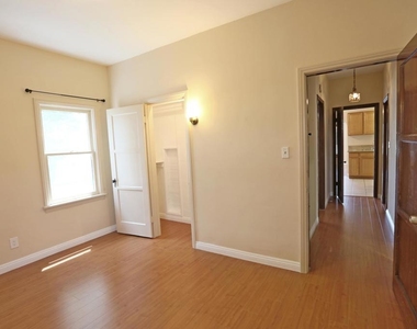 126 S Olive Avenue - Photo Thumbnail 11