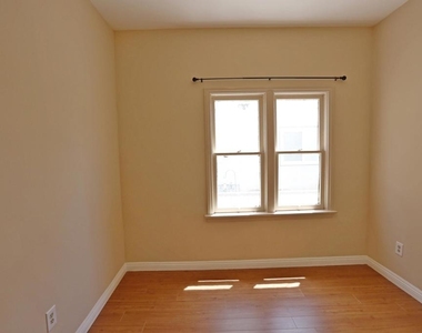126 S Olive Avenue - Photo Thumbnail 13