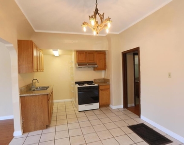 126 S Olive Avenue - Photo Thumbnail 6