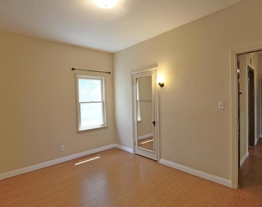 126 S Olive Avenue - Photo Thumbnail 10
