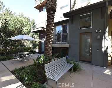 533 Rockefeller - Photo Thumbnail 1