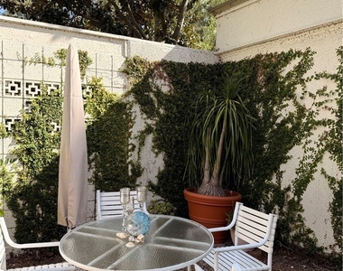 170 Avenida Majorca - Photo Thumbnail 3
