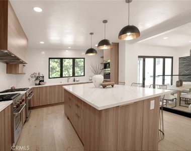 1012 Cory Avenue - Photo Thumbnail 11