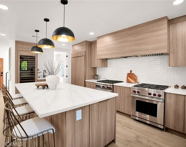 1012 Cory Avenue - Photo Thumbnail 15