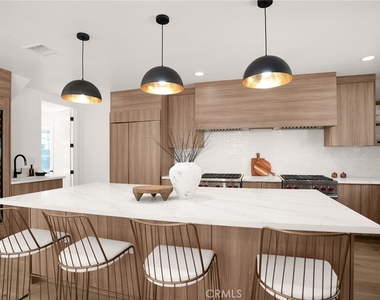 1012 Cory Avenue - Photo Thumbnail 17