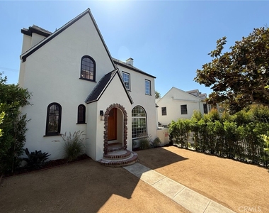 1012 Cory Avenue - Photo Thumbnail 4
