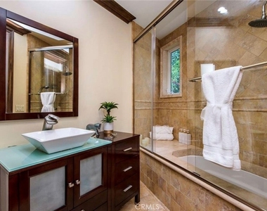 1441 Robmar - Photo Thumbnail 13
