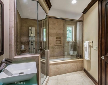 1441 Robmar - Photo Thumbnail 14