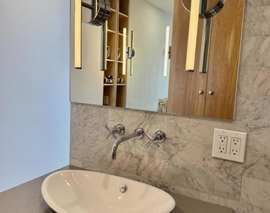 424 Stratford Court - Photo Thumbnail 21
