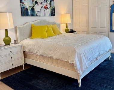 424 Stratford Court - Photo Thumbnail 40