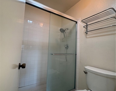 246 E Fern Avenue - Photo Thumbnail 8
