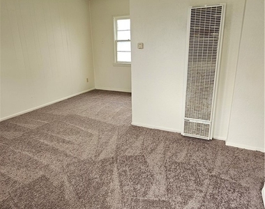 1410 Canyon - Photo Thumbnail 5