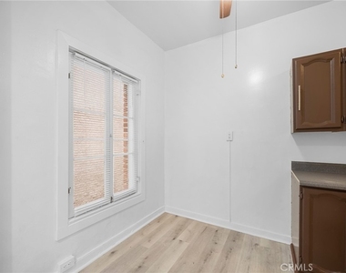 131 S Jackson Street - Photo Thumbnail 8