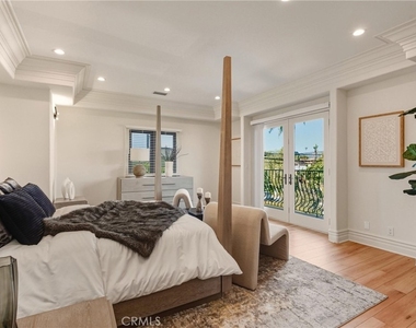 5558 Edgewood Place - Photo Thumbnail 14