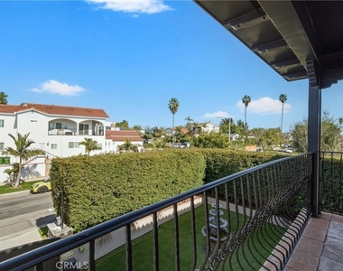 5558 Edgewood Place - Photo Thumbnail 18