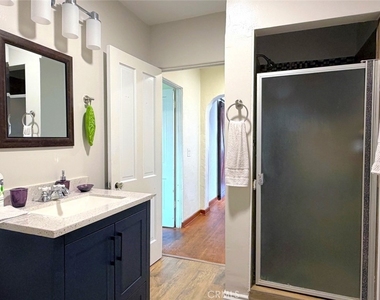 522 Westminster - Photo Thumbnail 5