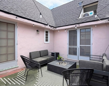 522 Westminster - Photo Thumbnail 13
