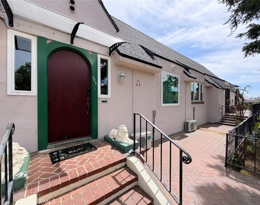522 Westminster - Photo Thumbnail 1