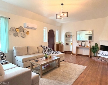 522 Westminster - Photo Thumbnail 2