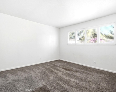 524 E Ghent - Photo Thumbnail 16