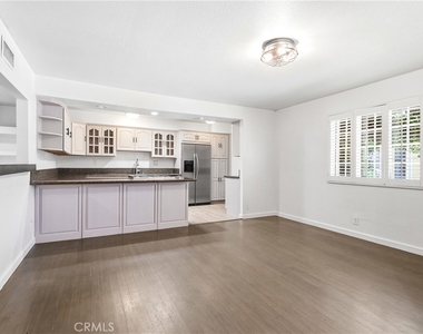 524 E Ghent - Photo Thumbnail 13
